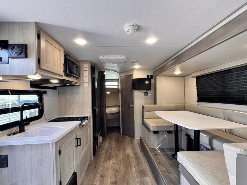 2026 Coachmen RV Catalina Summit Series 7 184BHSX photo 15
