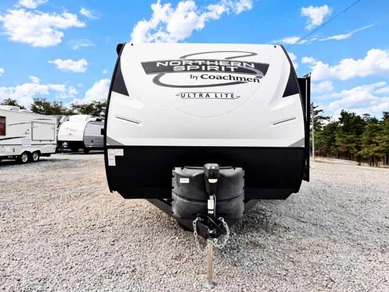 2022 Coachmen RV Spirit Ultra Lite 1943RB photo 2