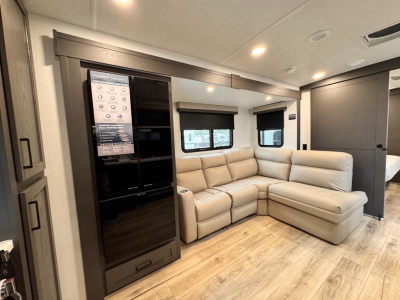 2027 Forest River RV Flagstaff Super Lite 27RKS photo 11