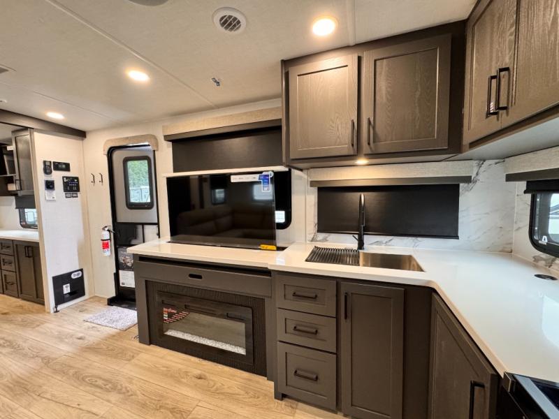 2027 Forest River RV Flagstaff Super Lite 27RKS photo 10