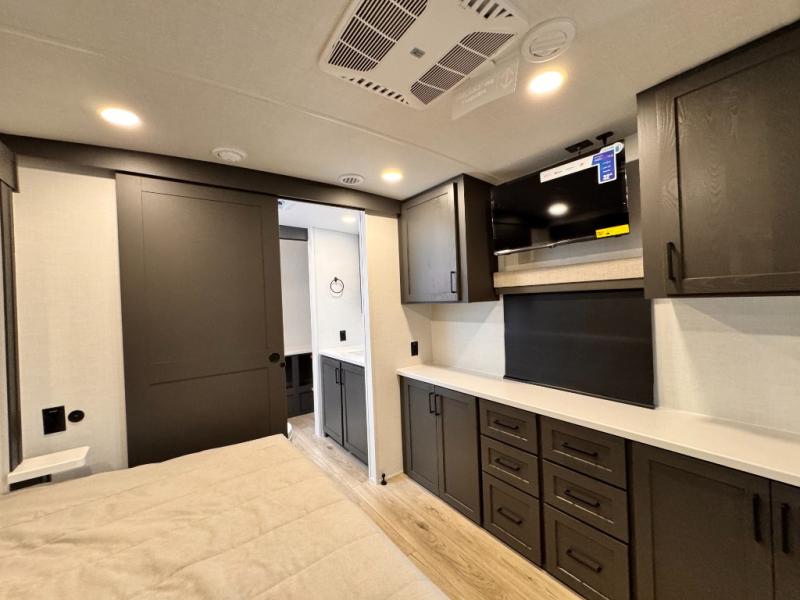 2027 Forest River RV Flagstaff Super Lite 27RKS photo 23