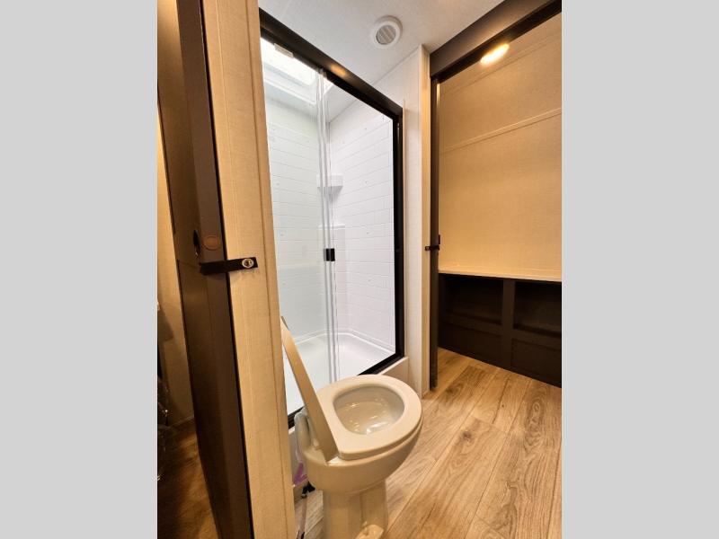 2027 Forest River RV Flagstaff Super Lite 27RKS photo 25