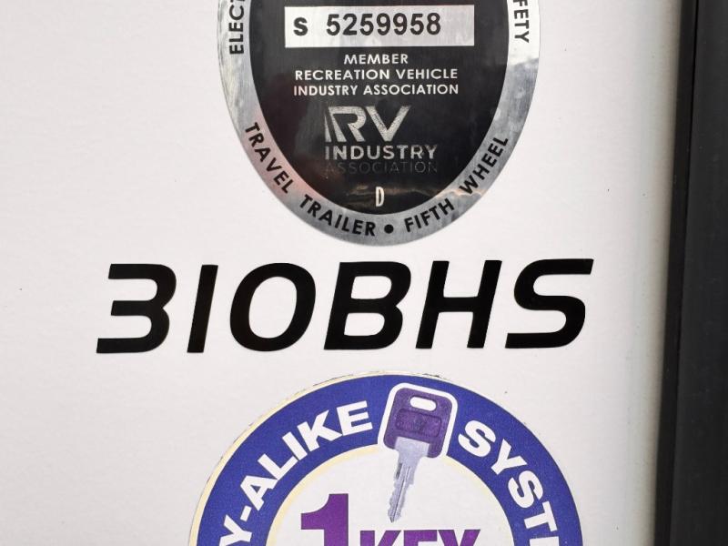 2019 Highland Ridge RV Mesa Ridge MR310BHS photo 9
