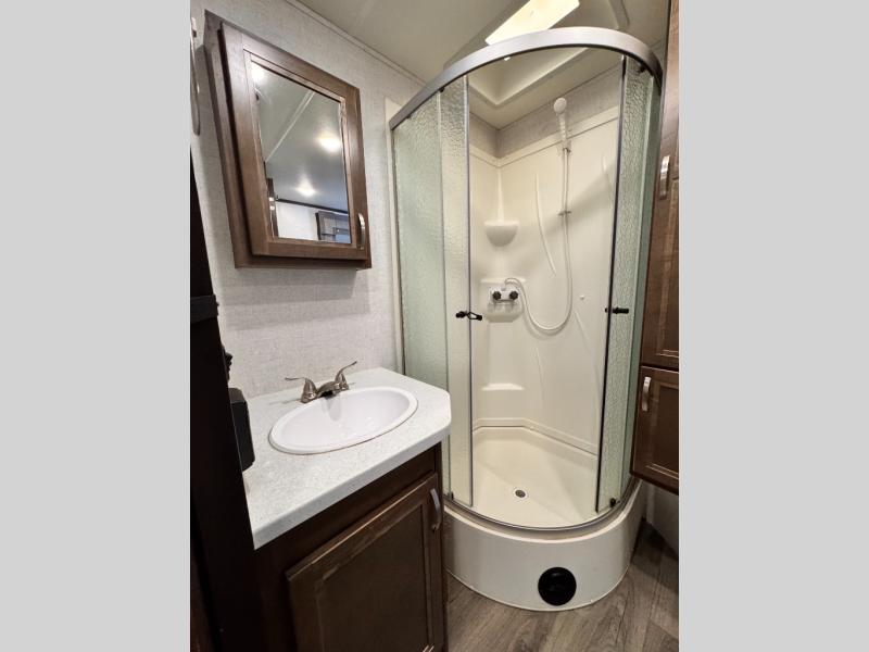 2019 Highland Ridge RV Mesa Ridge MR310BHS photo 25