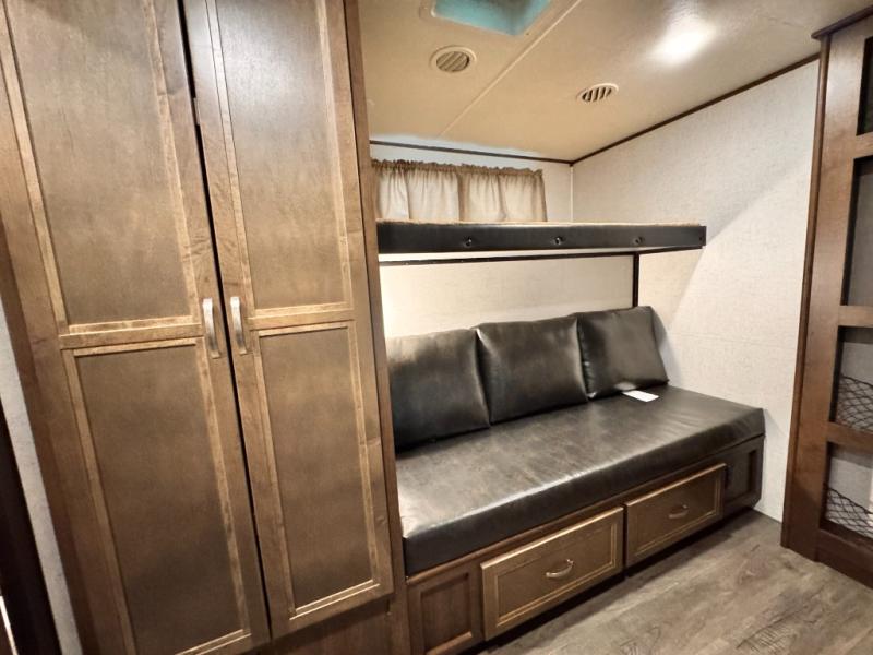 2019 Highland Ridge RV Mesa Ridge MR310BHS photo 34