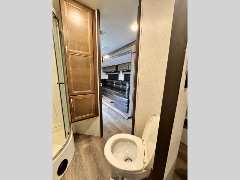 2019 Highland Ridge RV Mesa Ridge MR310BHS photo 26