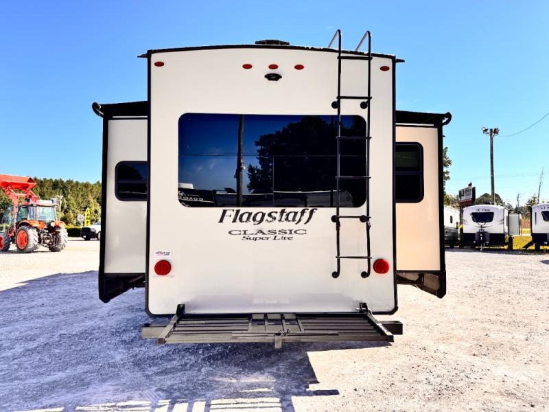 2019 Forest River RV Flagstaff Classic Super Lite 8529IKBS photo 5