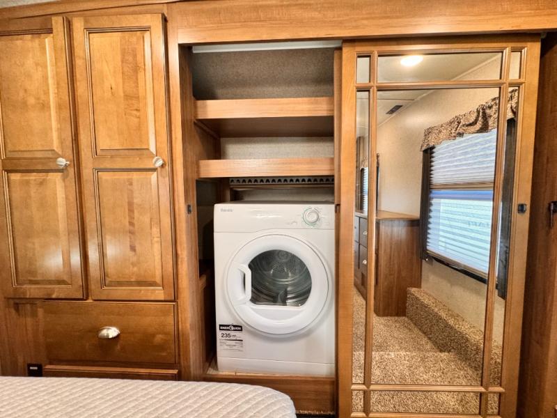 2019 Forest River RV Flagstaff Classic Super Lite 8529IKBS photo 25