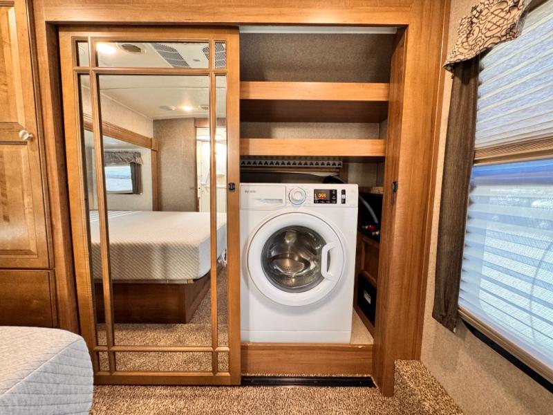 2019 Forest River RV Flagstaff Classic Super Lite 8529IKBS photo 24
