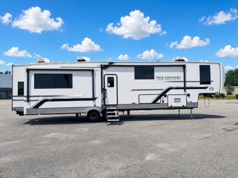 2027 Forest River RV Wildwood Heritage Glen 373MBRL photo 7
