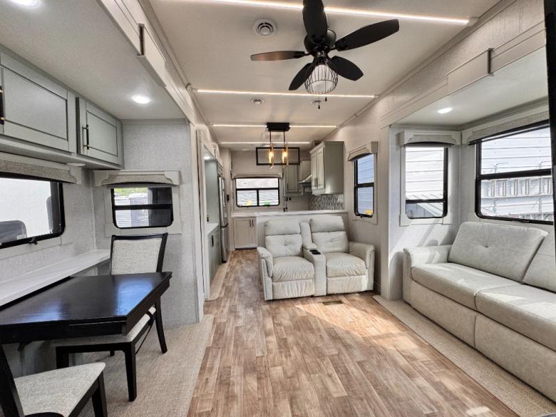 2025 Redwood RV Redwood 4001LK photo 12
