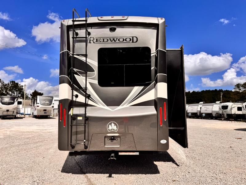 2025 Redwood RV Redwood 4001LK photo 5