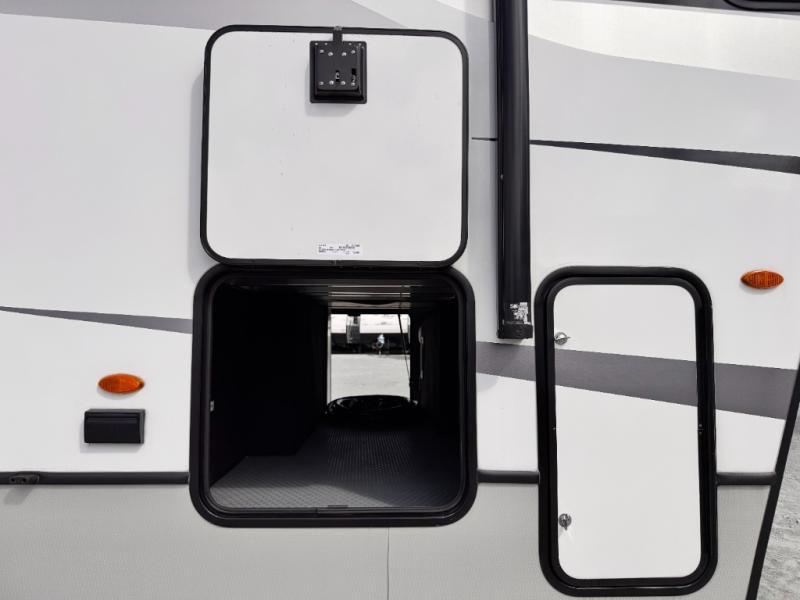 2025 Keystone RV Cougar Half-Ton 32BHS photo 47