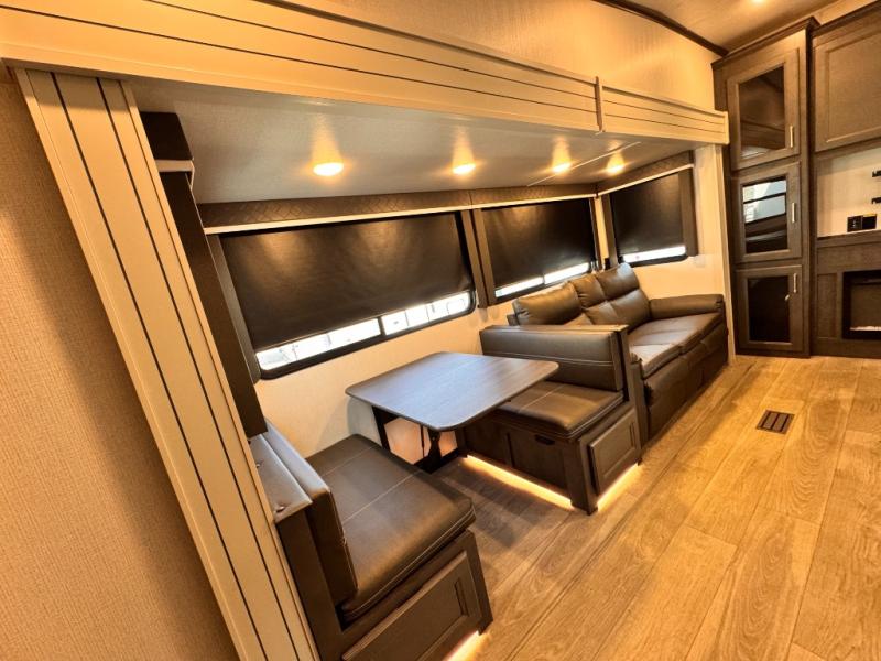 2025 Keystone RV Cougar Half-Ton 32BHS photo 12