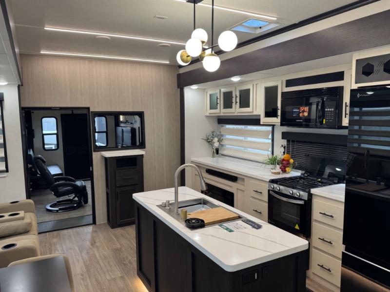 2027 Forest River RV Vengeance 4114 Toy Hauler photo 4