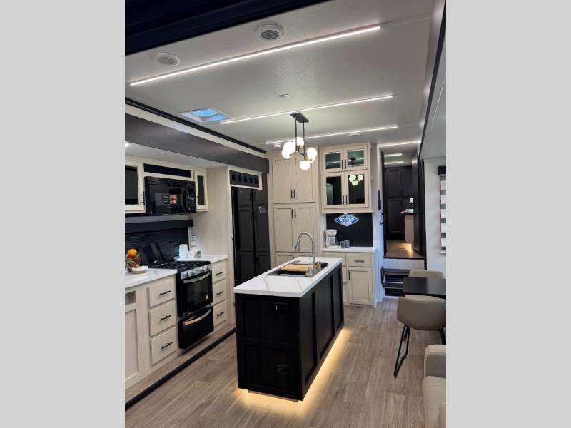 2027 Forest River RV Vengeance 4114 Toy Hauler photo 6