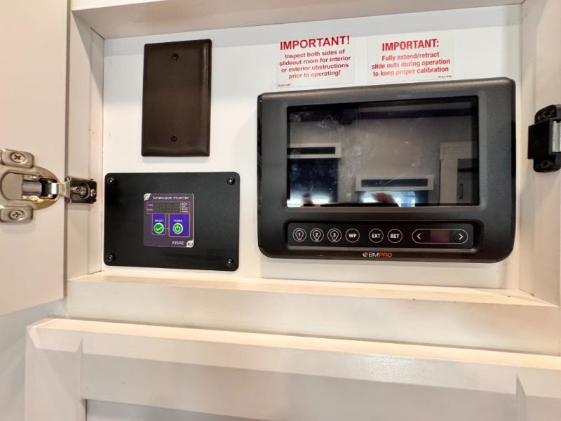 2025 Forest River RV RiverStone 421FK photo 40