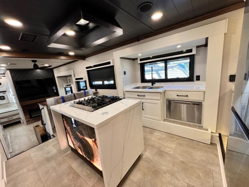 2025 Forest River RV RiverStone 421FK photo 19