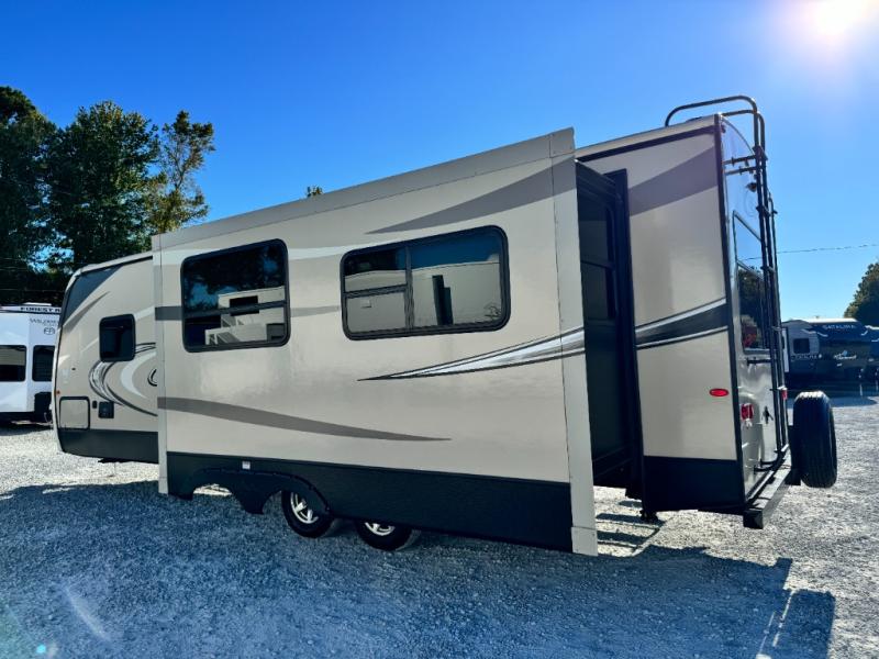 2018 Keystone RV Cougar X-Lite 28RLS photo 3