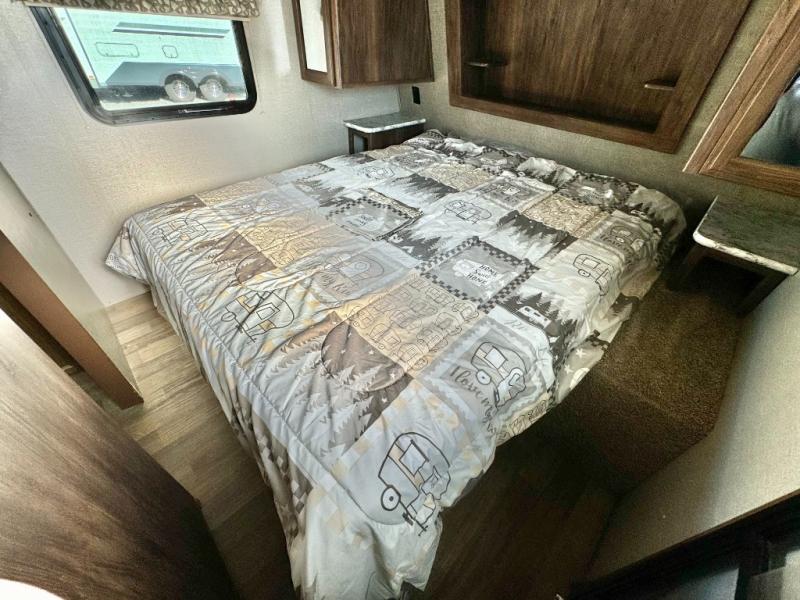 2018 Keystone RV Cougar X-Lite 28RLS photo 13
