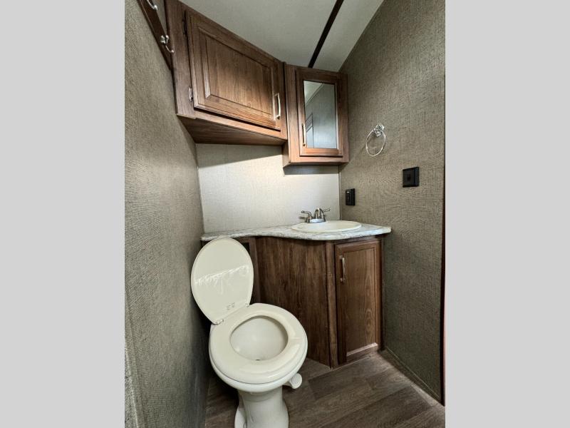 2018 Keystone RV Cougar X-Lite 28RLS photo 18