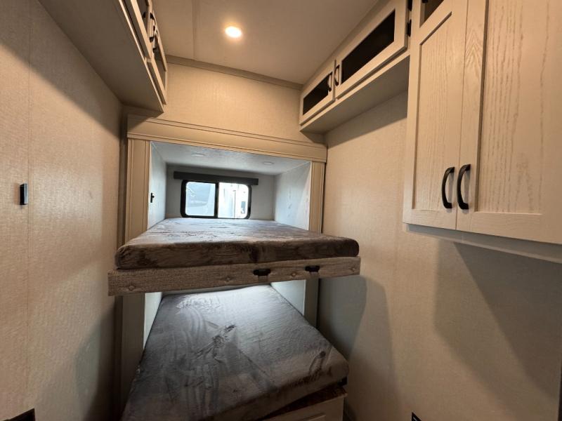 2026 Shasta RVs Phoenix 373MBRB photo 21