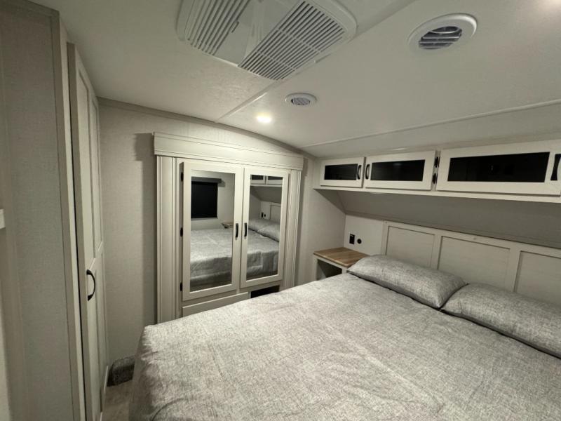 2026 Shasta RVs Phoenix 373MBRB photo 26