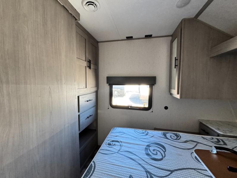 2022 Dutchmen RV Coleman Lantern Series 270TQ Toy Hauler photo 30