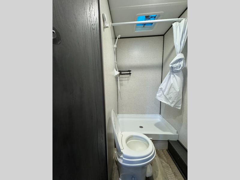 2022 Dutchmen RV Aspen Trail LE 25BH photo 27