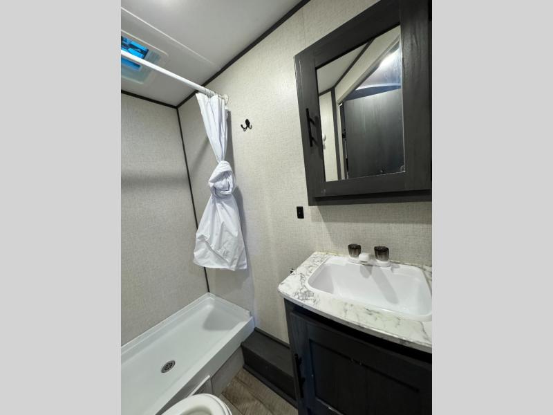 2022 Dutchmen RV Aspen Trail LE 25BH photo 26