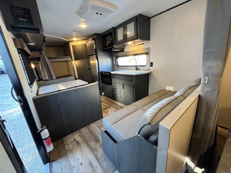2022 Dutchmen RV Aspen Trail LE 25BH photo 8
