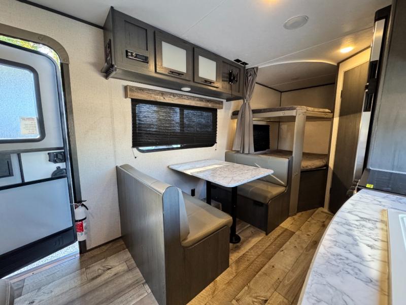 2022 Dutchmen RV Aspen Trail LE 25BH photo 9