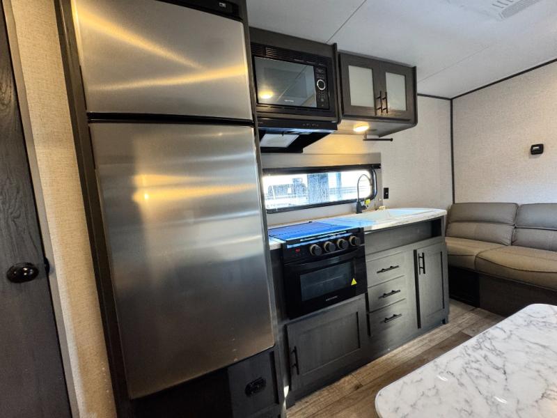 2022 Dutchmen RV Aspen Trail LE 25BH photo 11