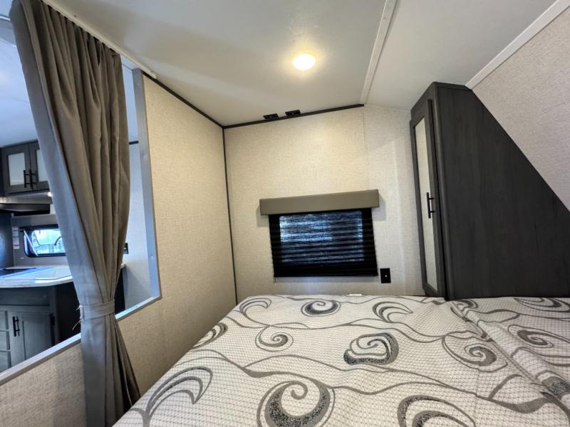 2022 Dutchmen RV Aspen Trail LE 25BH photo 21