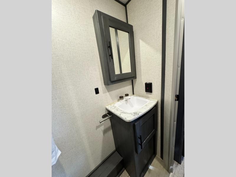 2022 Dutchmen RV Aspen Trail LE 25BH photo 28