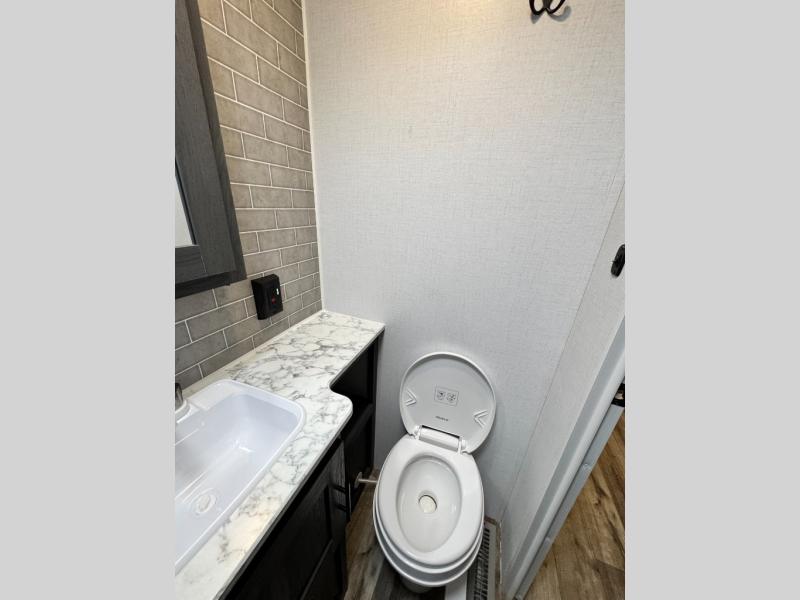 2025 Dutchmen RV Aspen Trail LE 26RL photo 25