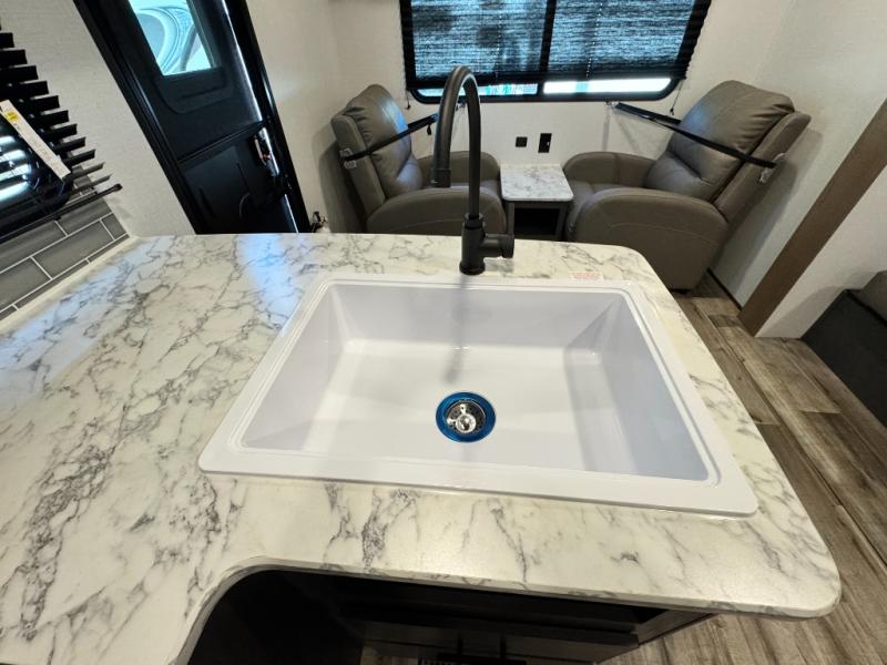 2025 Dutchmen RV Aspen Trail LE 26RL photo 14