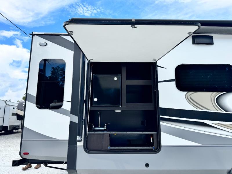 2022 Highland Ridge RV Open Range 323RLS photo 7