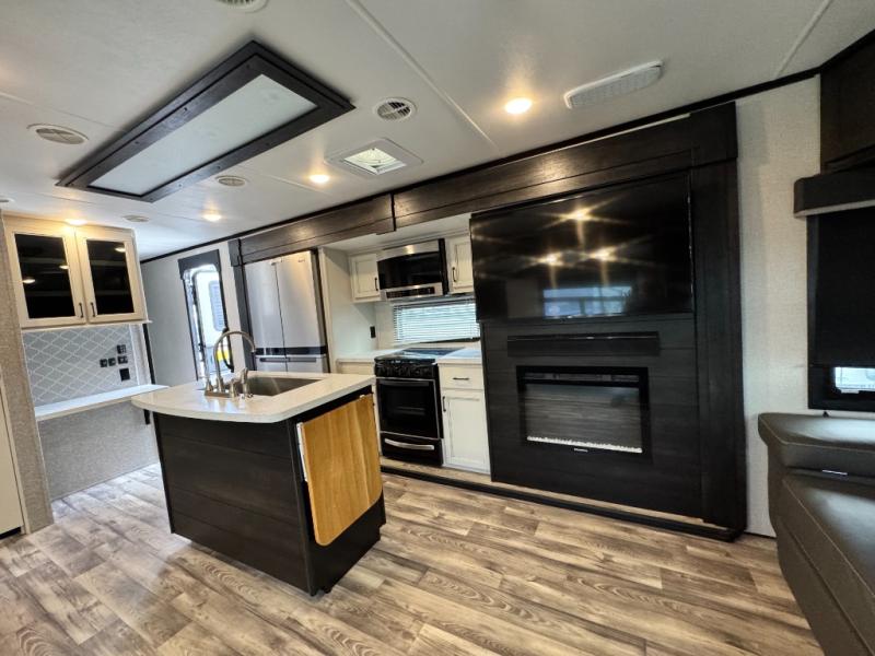 2022 Highland Ridge RV Open Range 323RLS photo 12