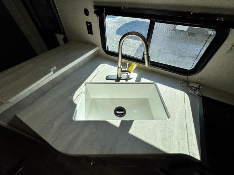 2023 Coachmen RV Catalina Legacy 243RBS photo 14
