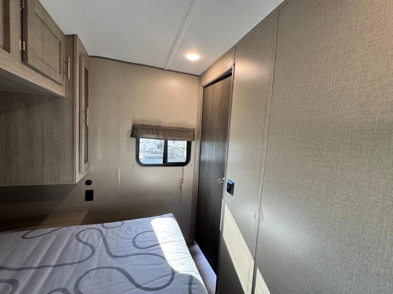 2023 Coachmen RV Catalina Legacy 243RBS photo 27