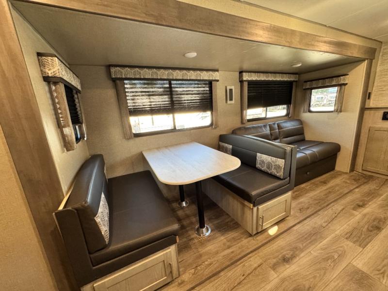 2023 Coachmen RV Catalina Legacy 243RBS photo 11