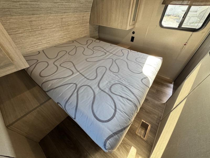 2023 Coachmen RV Catalina Legacy 243RBS photo 26