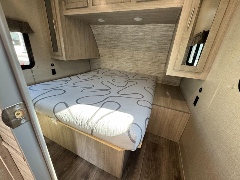 2023 Coachmen RV Catalina Legacy 243RBS photo 25