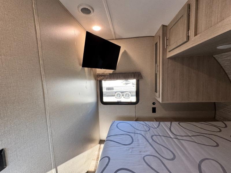 2023 Coachmen RV Catalina Legacy 243RBS photo 28