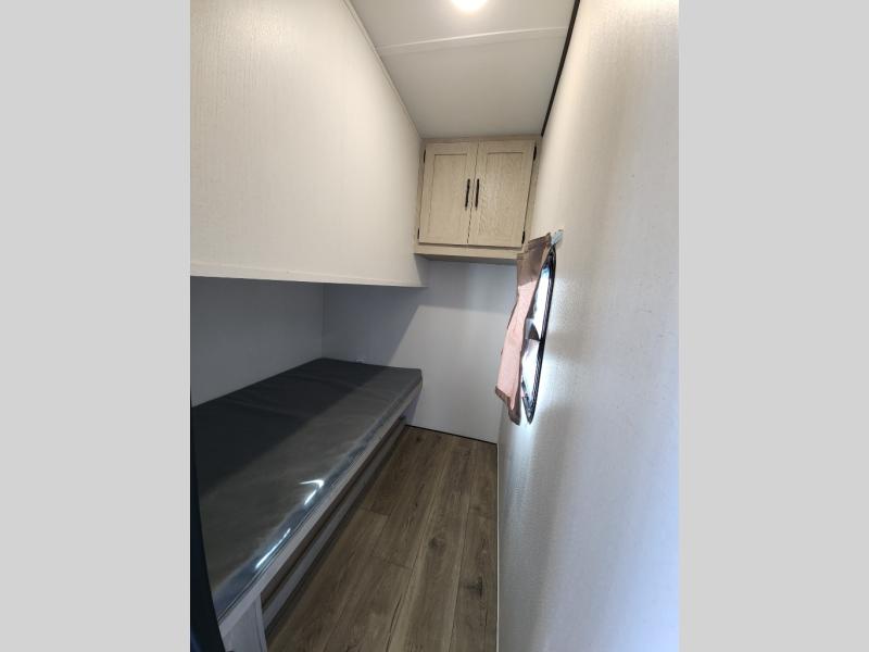 2026 Shasta RVs i-5 Edition 533BH photo 34