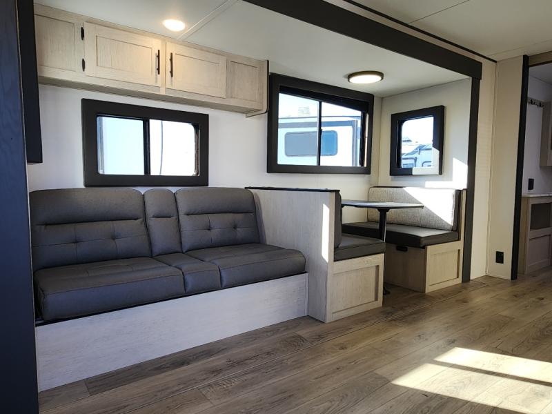 2026 Shasta RVs i-5 Edition 533BH photo 8
