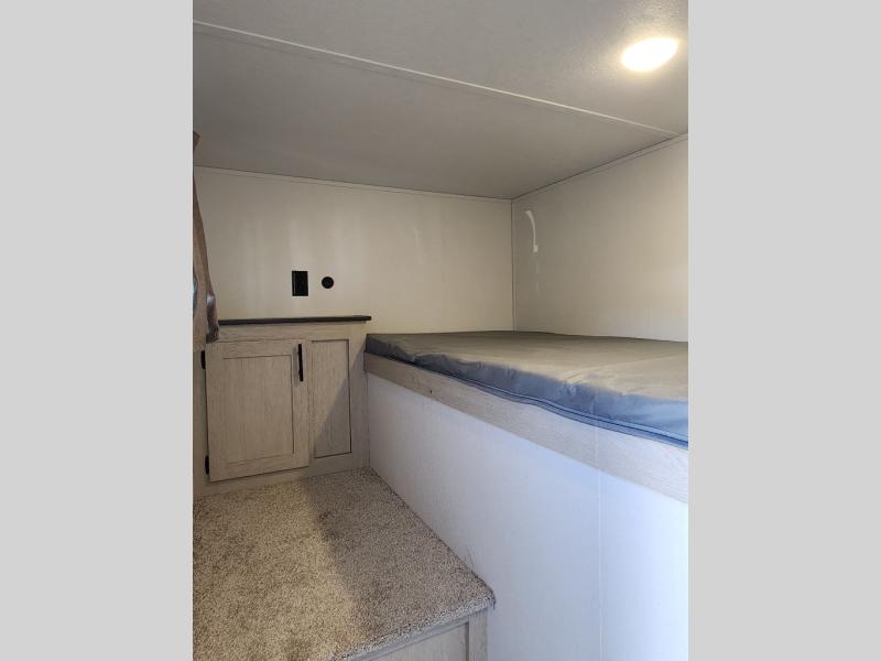 2026 Shasta RVs i-5 Edition 533BH photo 19