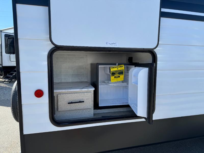 2026 Shasta RVs i-5 Edition 530BQB photo 7