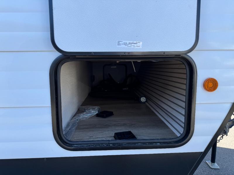 2026 Shasta RVs i-5 Edition 530BQB photo 28
